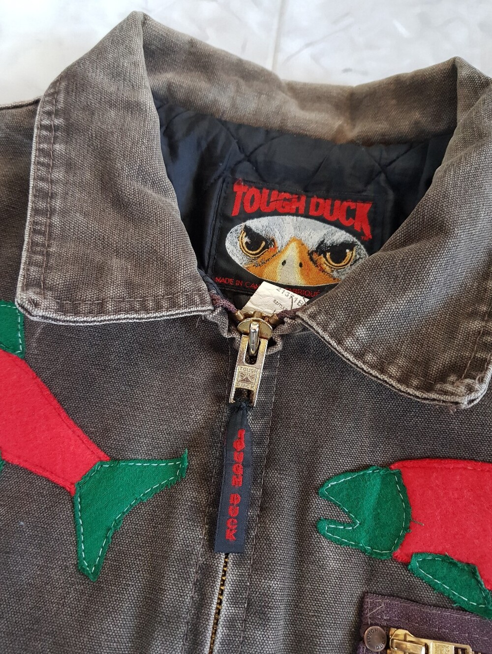 Vintage Upcycled Sockeye Salmon & Grizzly Bear Tough Duck Work Jacket Carhartt - Picture 2 of 16